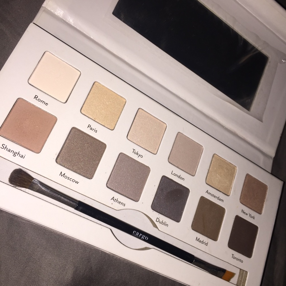 neutral eyeshadow palette